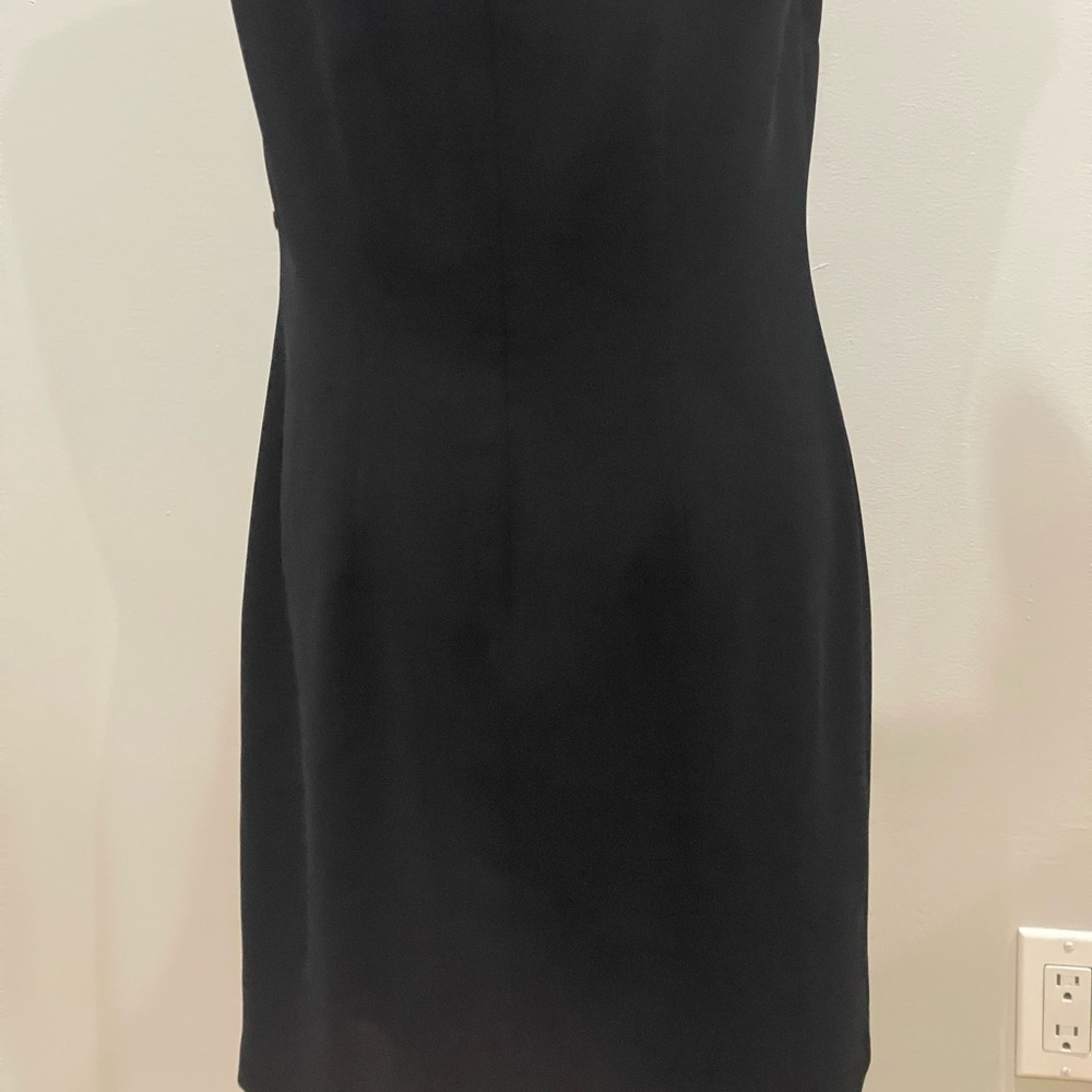 CDC by Caren Desiree 10 Black V Neck Sleeveless Button Side Accent Zip Back Mini - Picture 2 of 7
